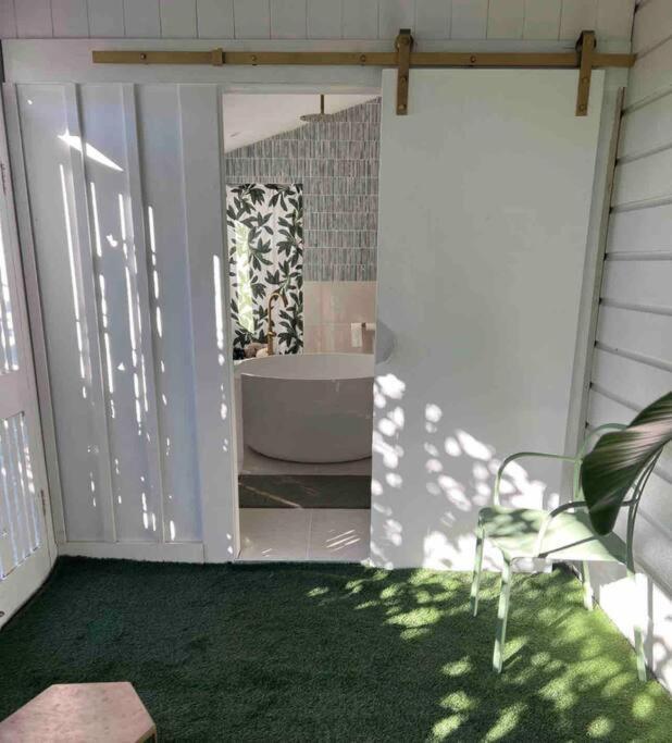 Artists Residence Brisbane Exterior photo